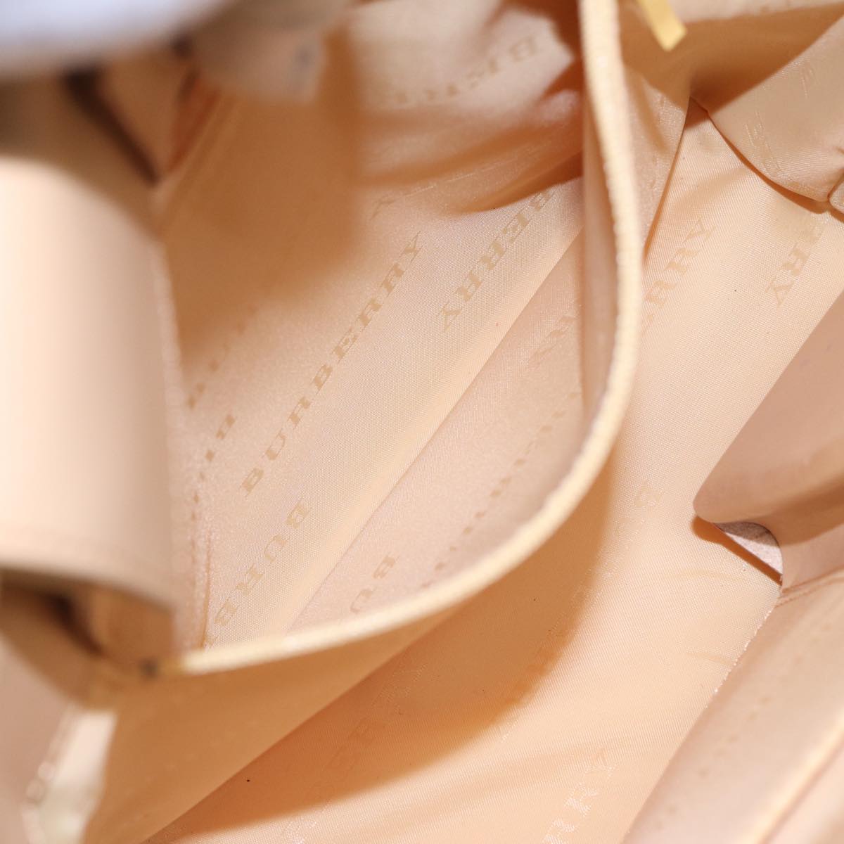 BURBERRY Handbag