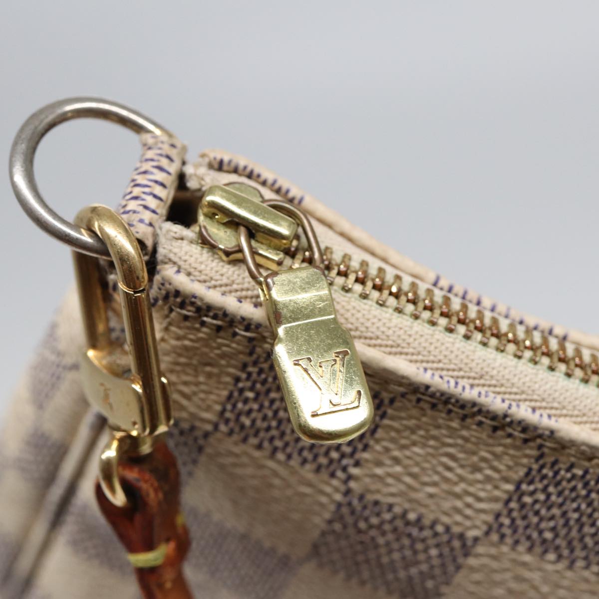 LOUIS VUITTON Pochette Accessoire Clutch Bag