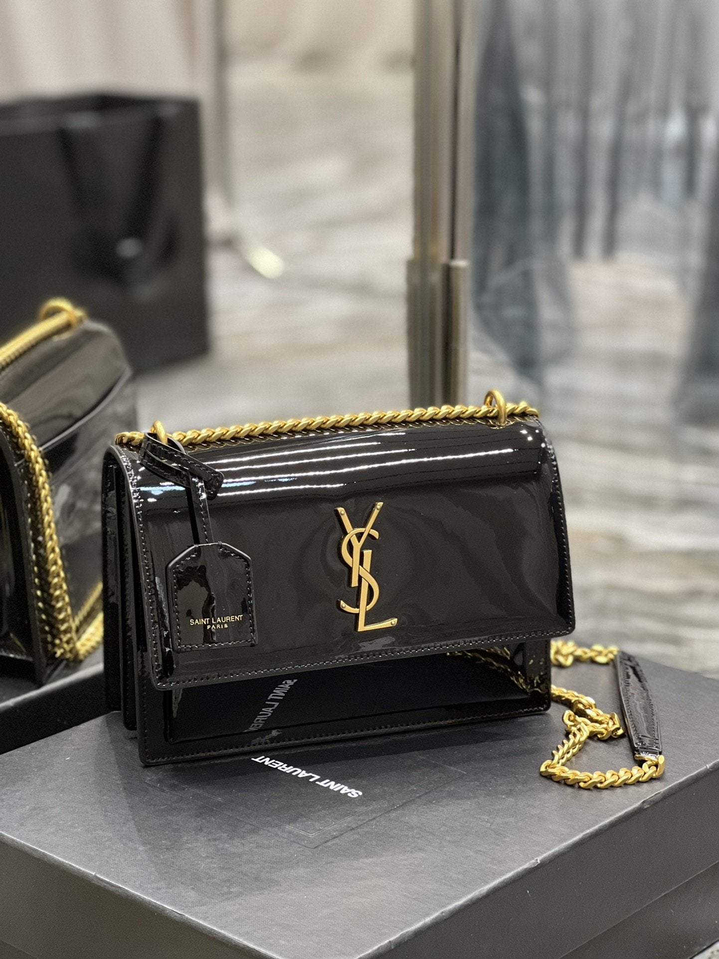 Yves Saint Laurent Sunset Medium Chain Bag