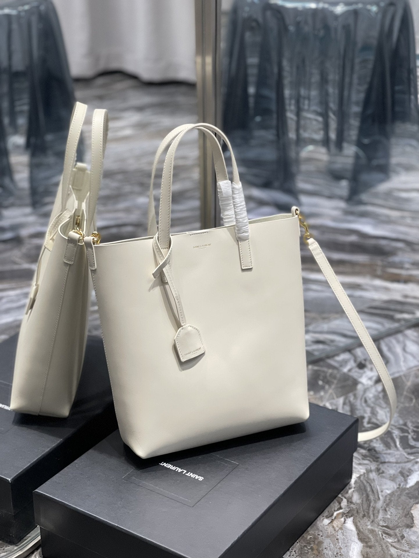 Yves Saint Laurent Shopping Bag White Toy In Supple