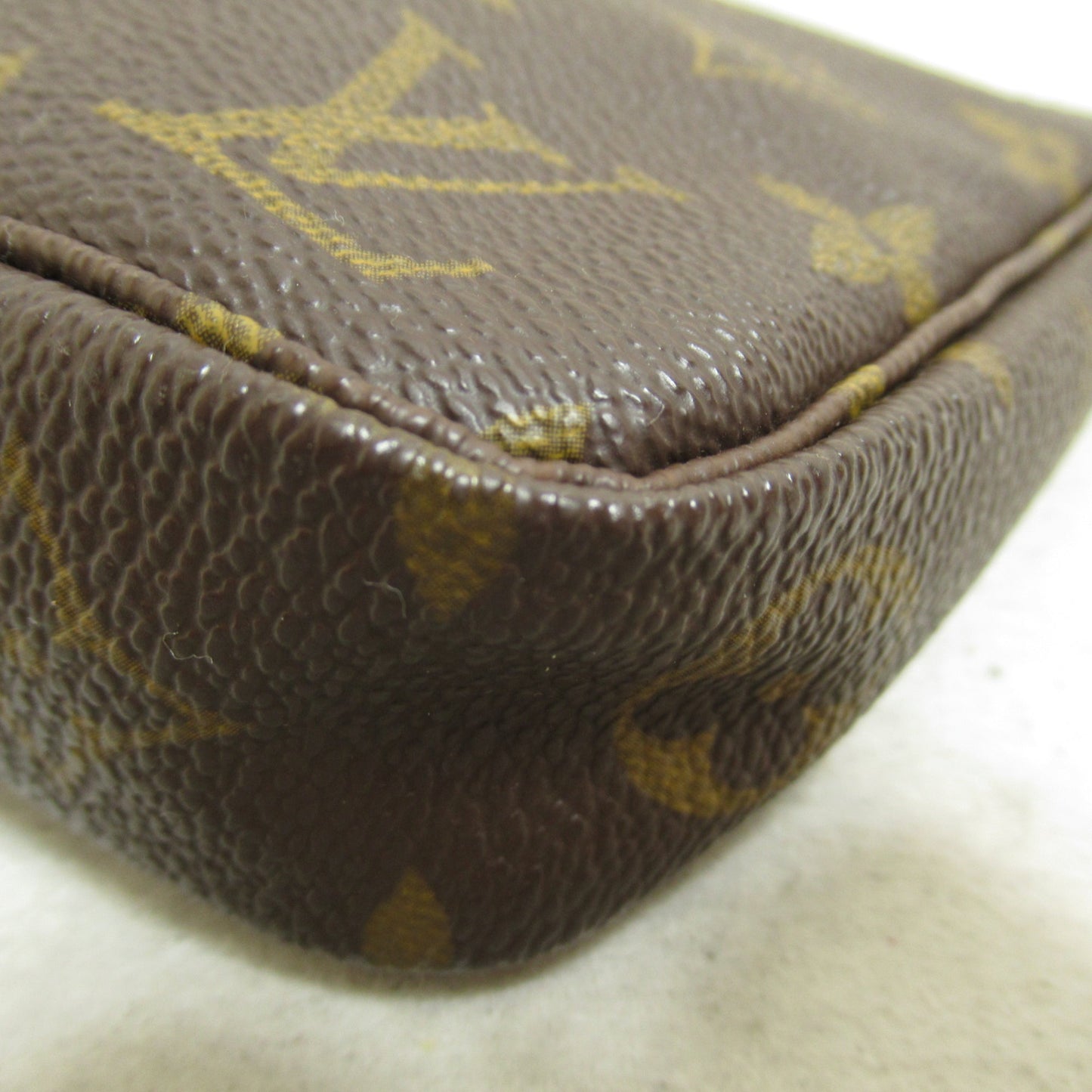 LOUIS VUITTON Pochette Accessoires Brown Monogram PVC coated canvas M51980