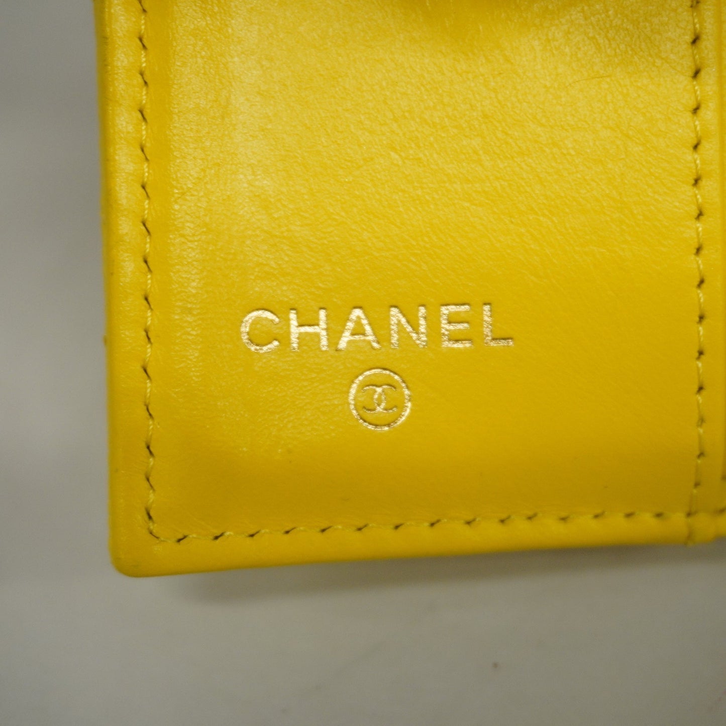 ChanelAuth  Matelasse Tri-fold Wallet Gold Metal Fittings Women's Caviar Leather