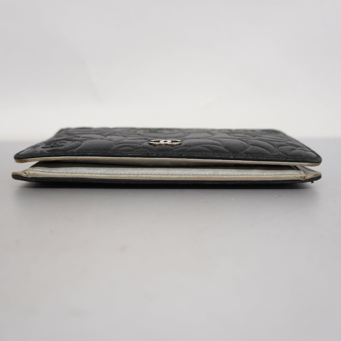 ChanelAuth  Camellia Bi-fold Long Wallet With Silver Metal Women's Lambskin