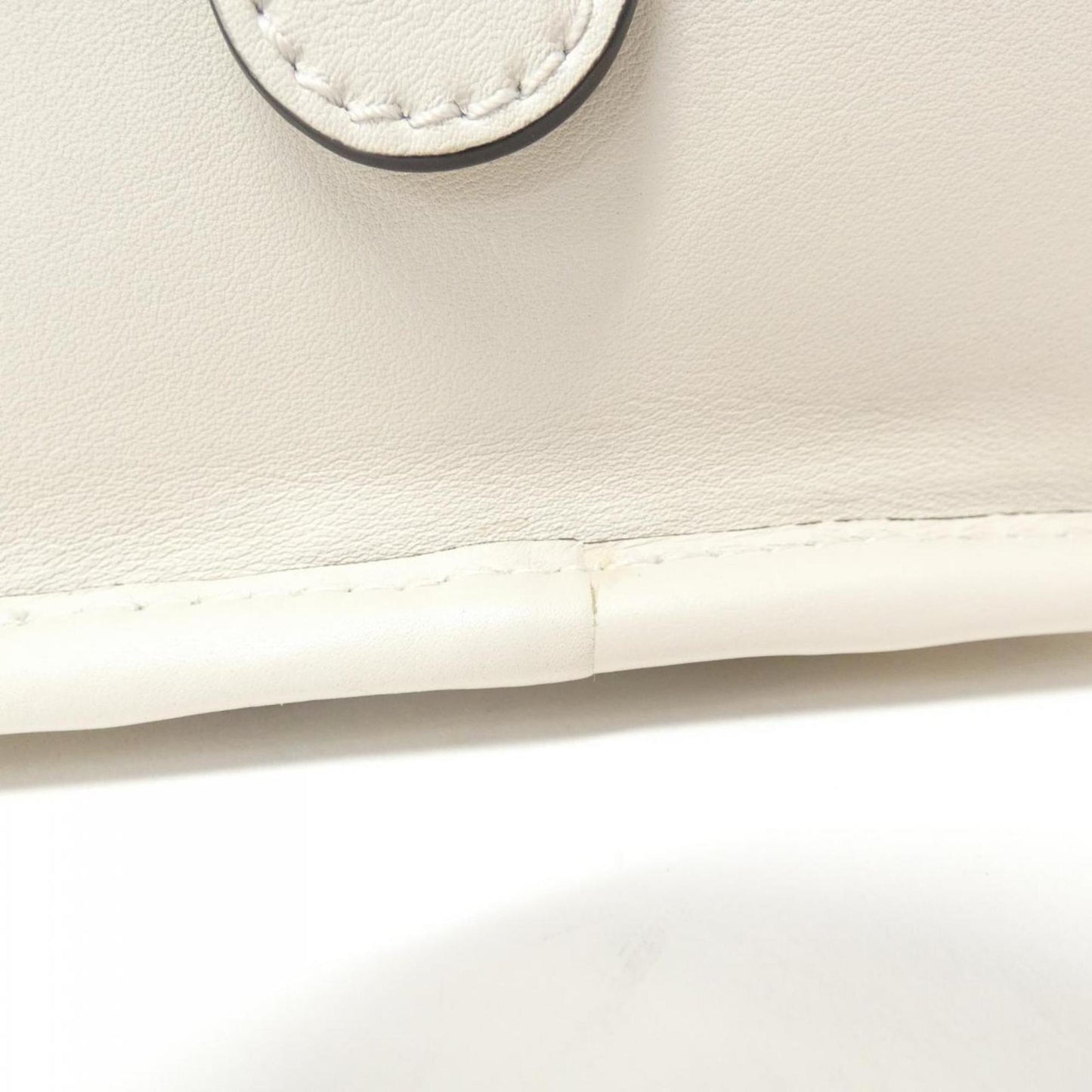 Gucci White Leather Handbag
