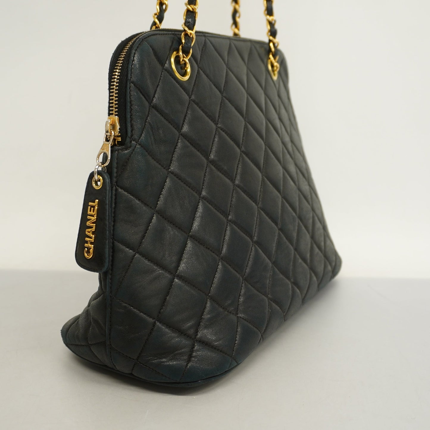 ChanelAuth  Matelasse Chain Shoulder Lambskin Women's Leather Shoulder Bag Black