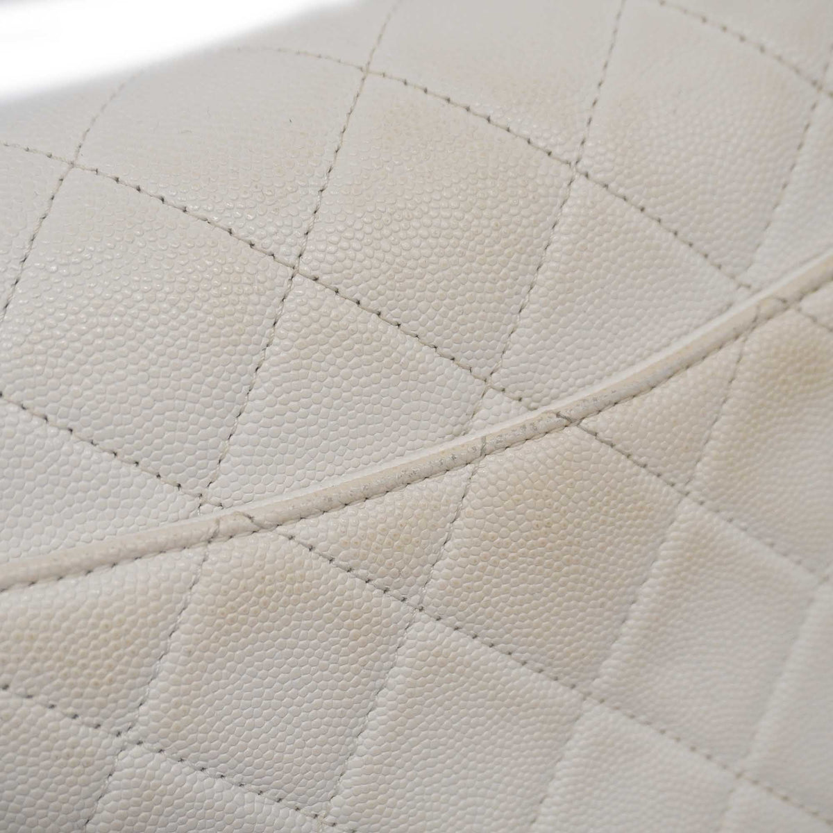 CHANEL   Matelasse Chain Shoulder Women's Leather Shoulder Bag White