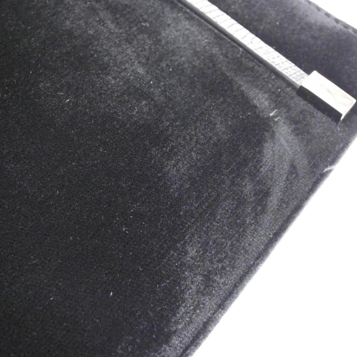 Gucci Black Leather Shoulder Bag