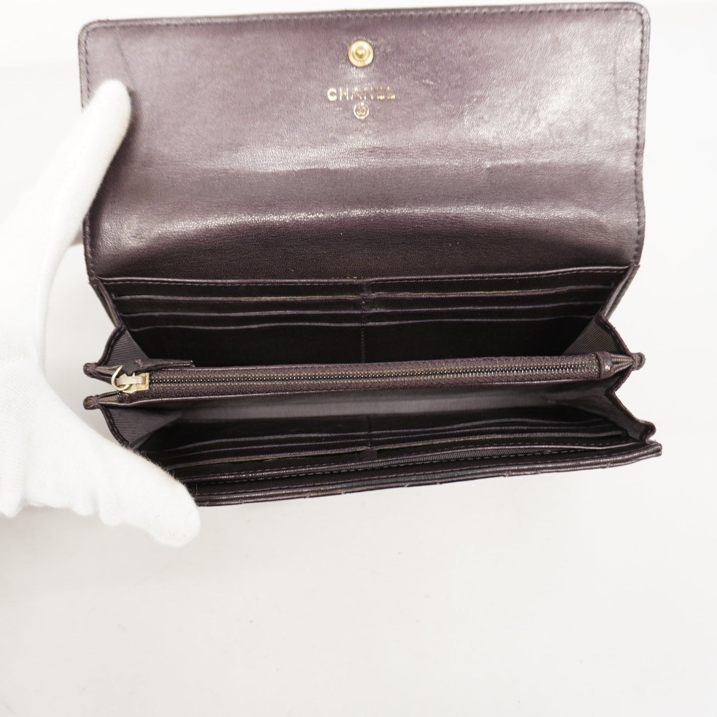 ChanelAuth  Matelasse Gold Hardware Women's Leather Long Wallet [bi-fold] Purple