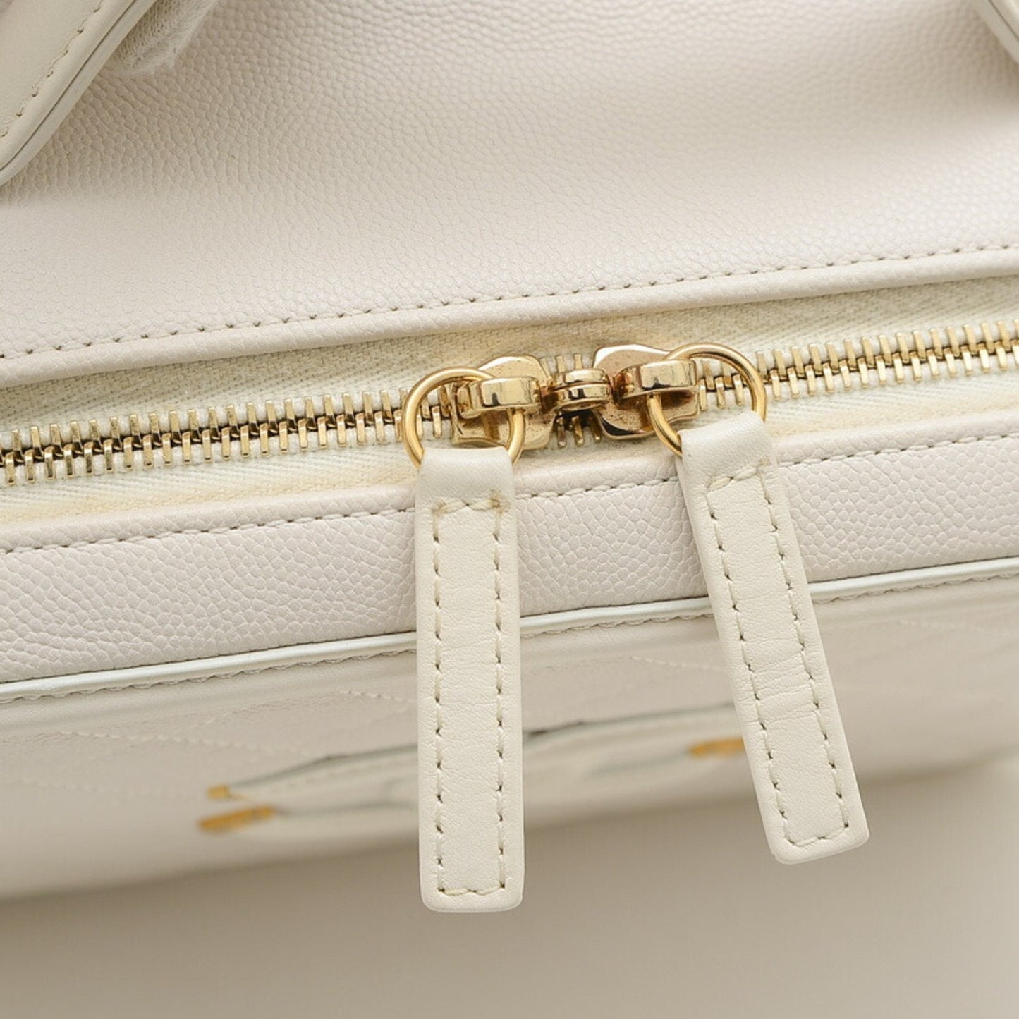 Chanel CC Filigree Matelasse Vanity Case 2Way Bag Caviar Off-White A93344