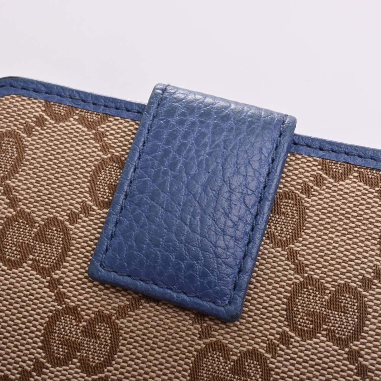 GUCCI GG Canvas Round Zipper Bifold Compact Wallet 346056 Beige/Blue Women's