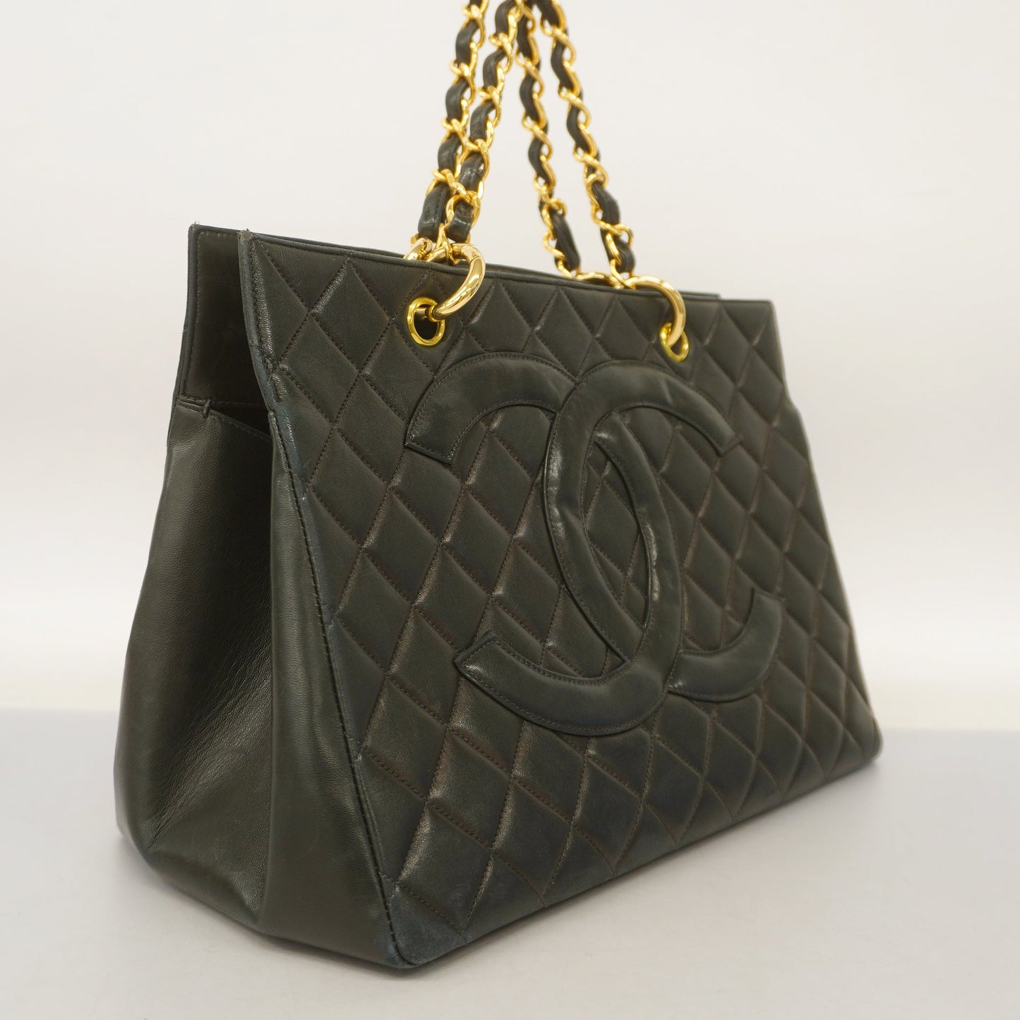 CHANELAuth  Matelasse Chain Tote Bag Women's Leather Tote Bag Beige