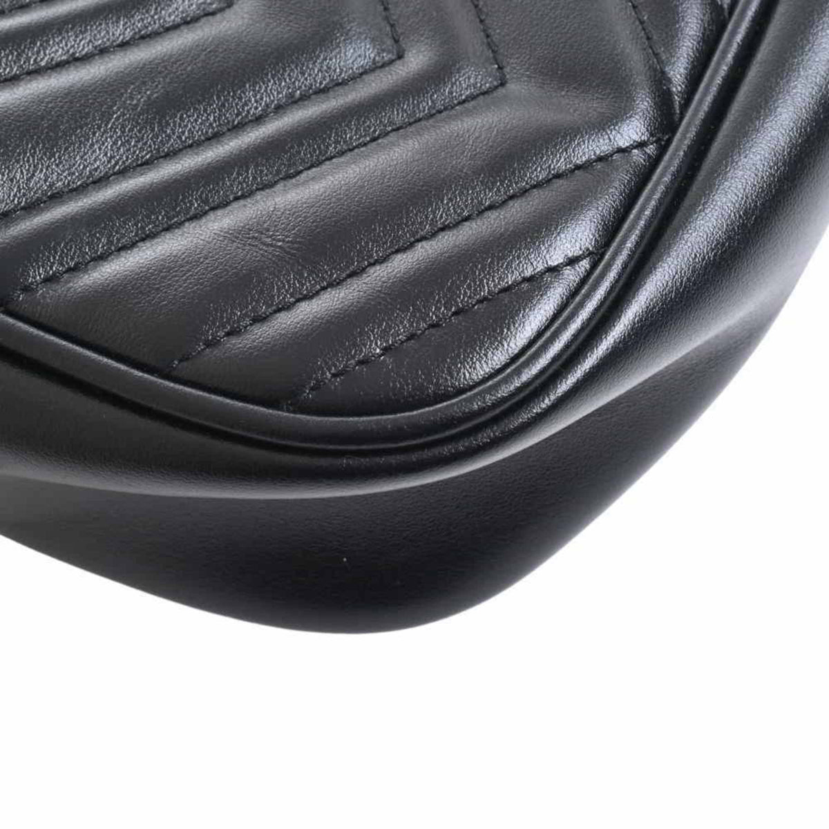 Gucci GG Marmont Leather Quilted Small Chain Shoulder Bag Black
