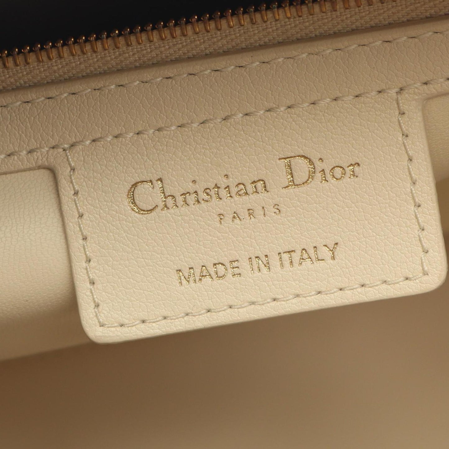 Christian Dior White Leather Handbag ()