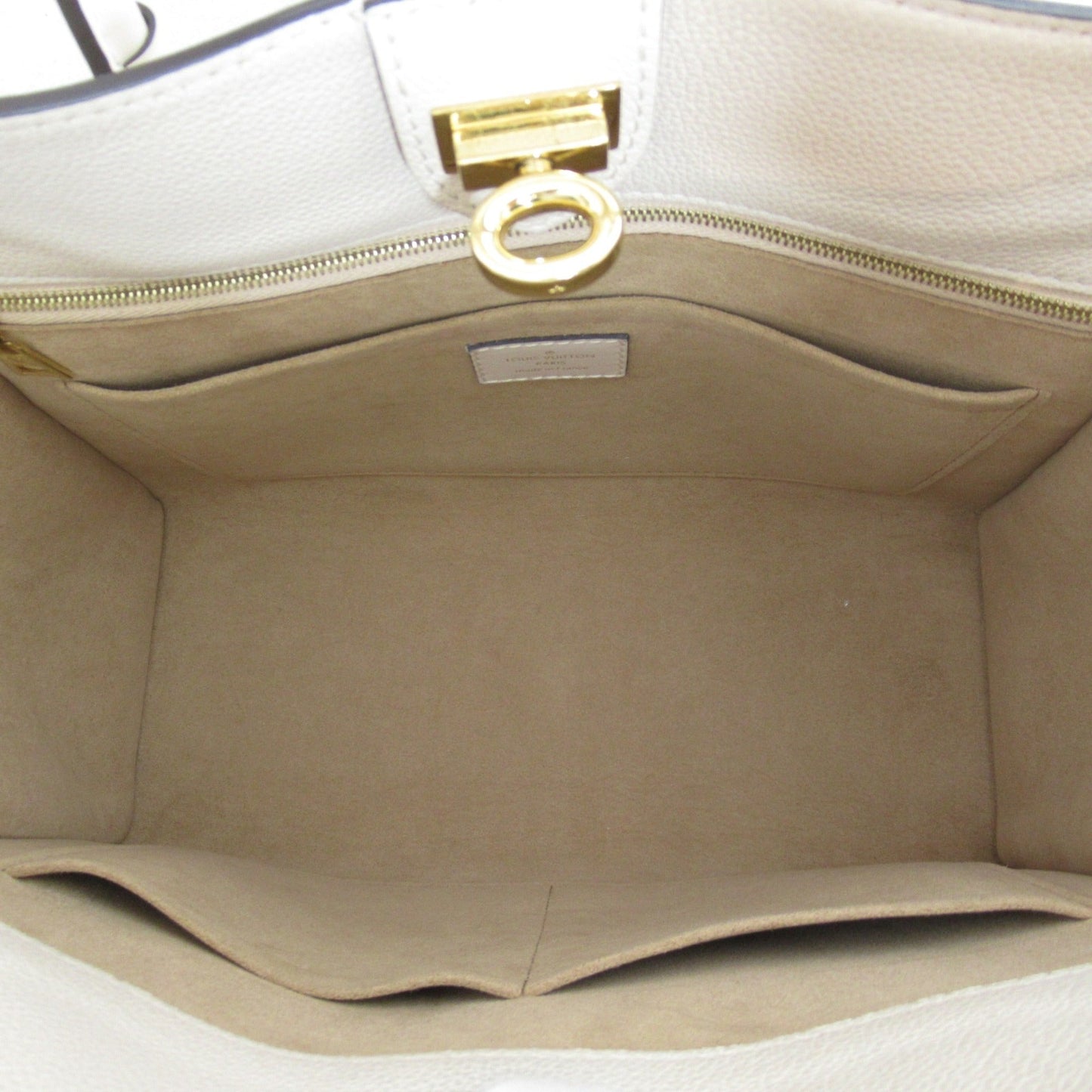 Louis Vuitton On My Side MM2wayShoulder Bag Ivory Mahina Calfskin [cowhide] M55802