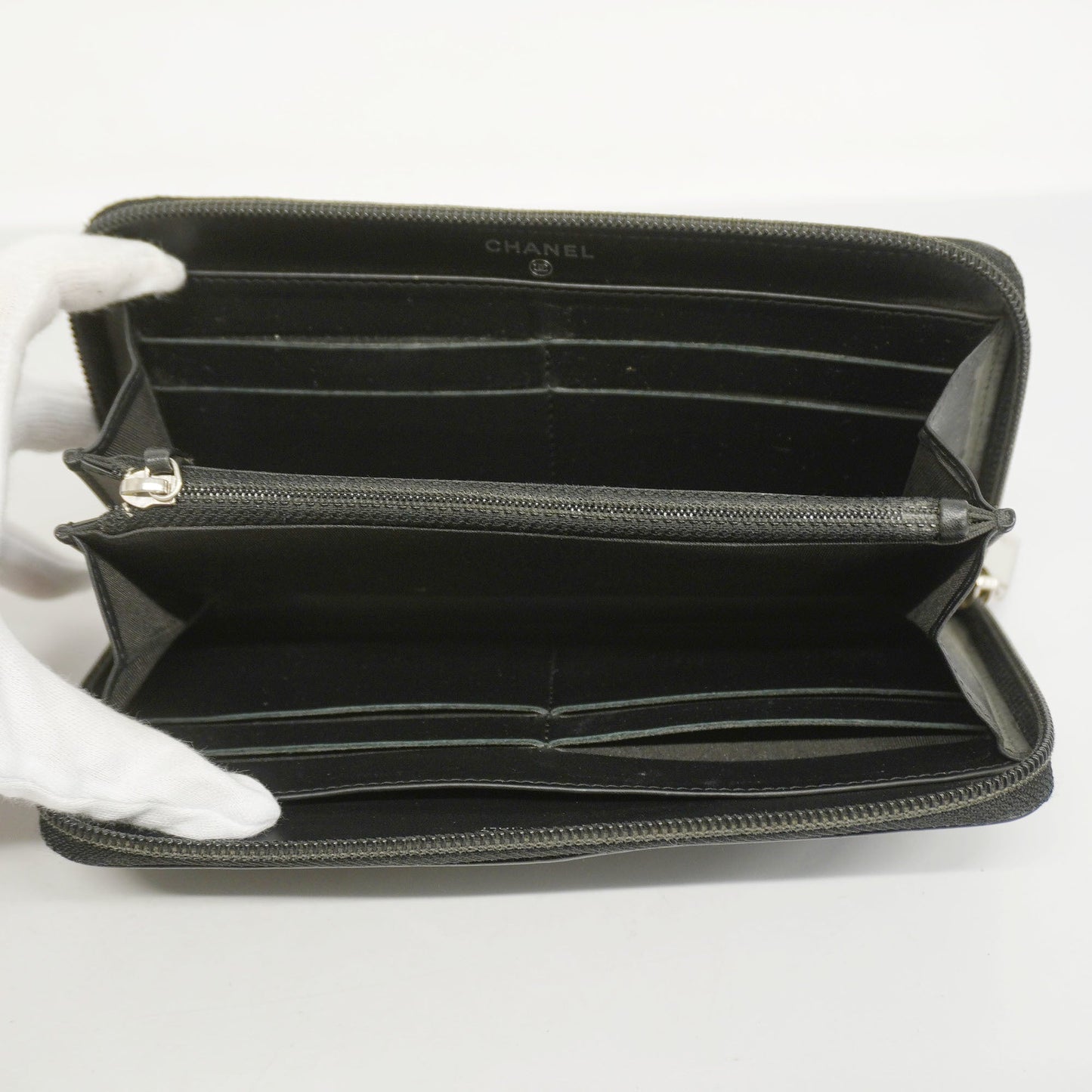 ChanelAuth  Long Wallet [bi-fold] Gold Hardware Women's Caviar Leather Long Wall