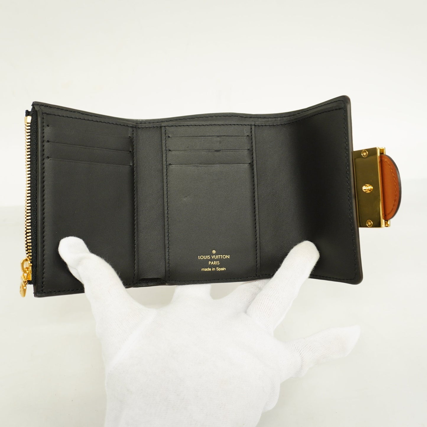 Louis VuittonAuth  Monogram Reverse Portofeuil Daufine Compact M68725 Women's