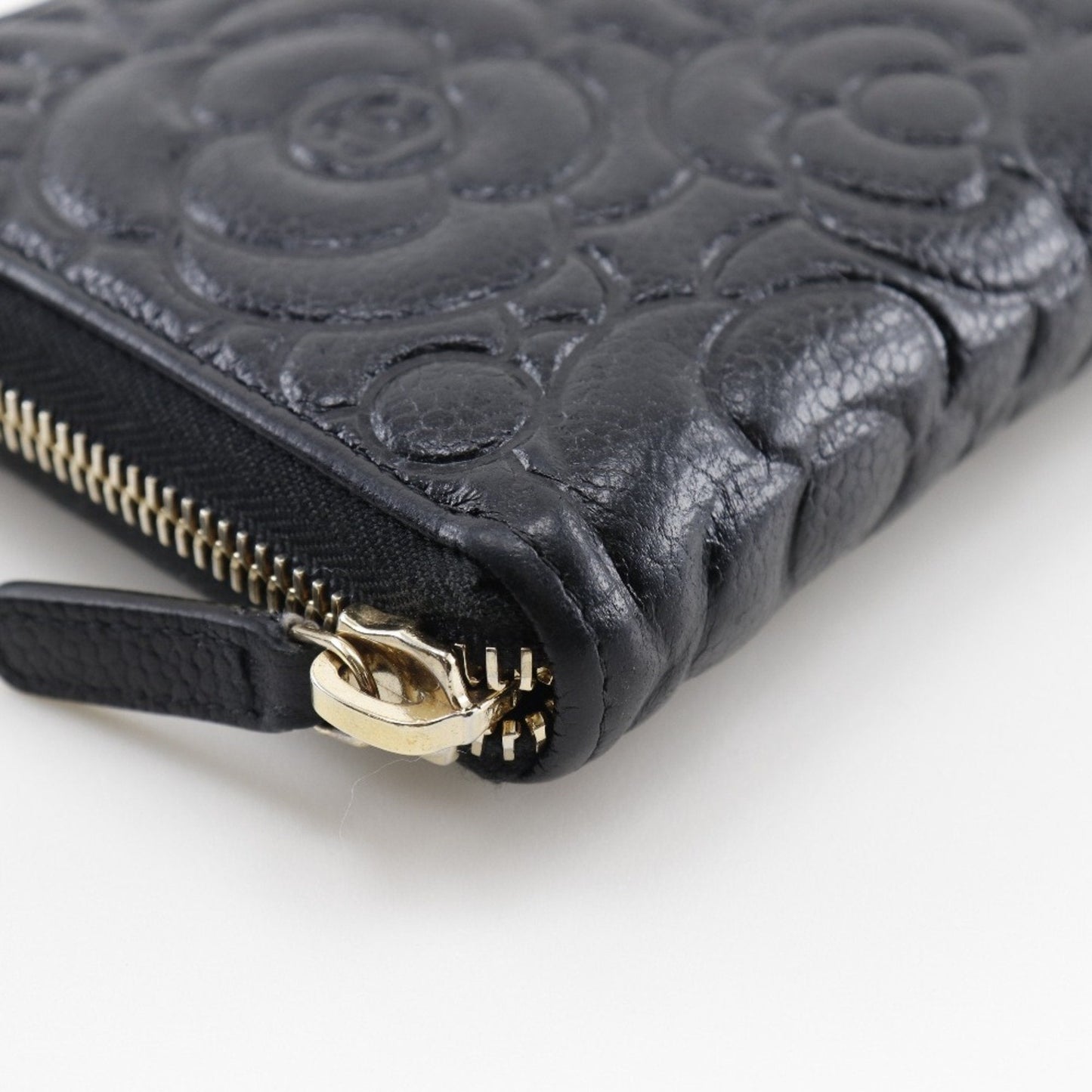 CHANEL Camellia Emboss Cocomark A82281 Matte Caviar Skin Black Women's Long Wallet