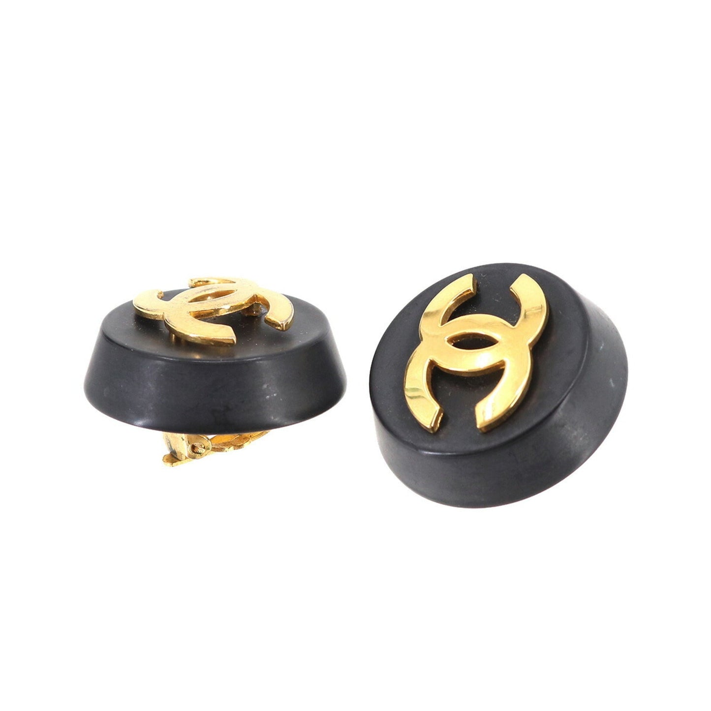 Chanel round here mark earrings black gold 26 vintage accessories Vintage Earring