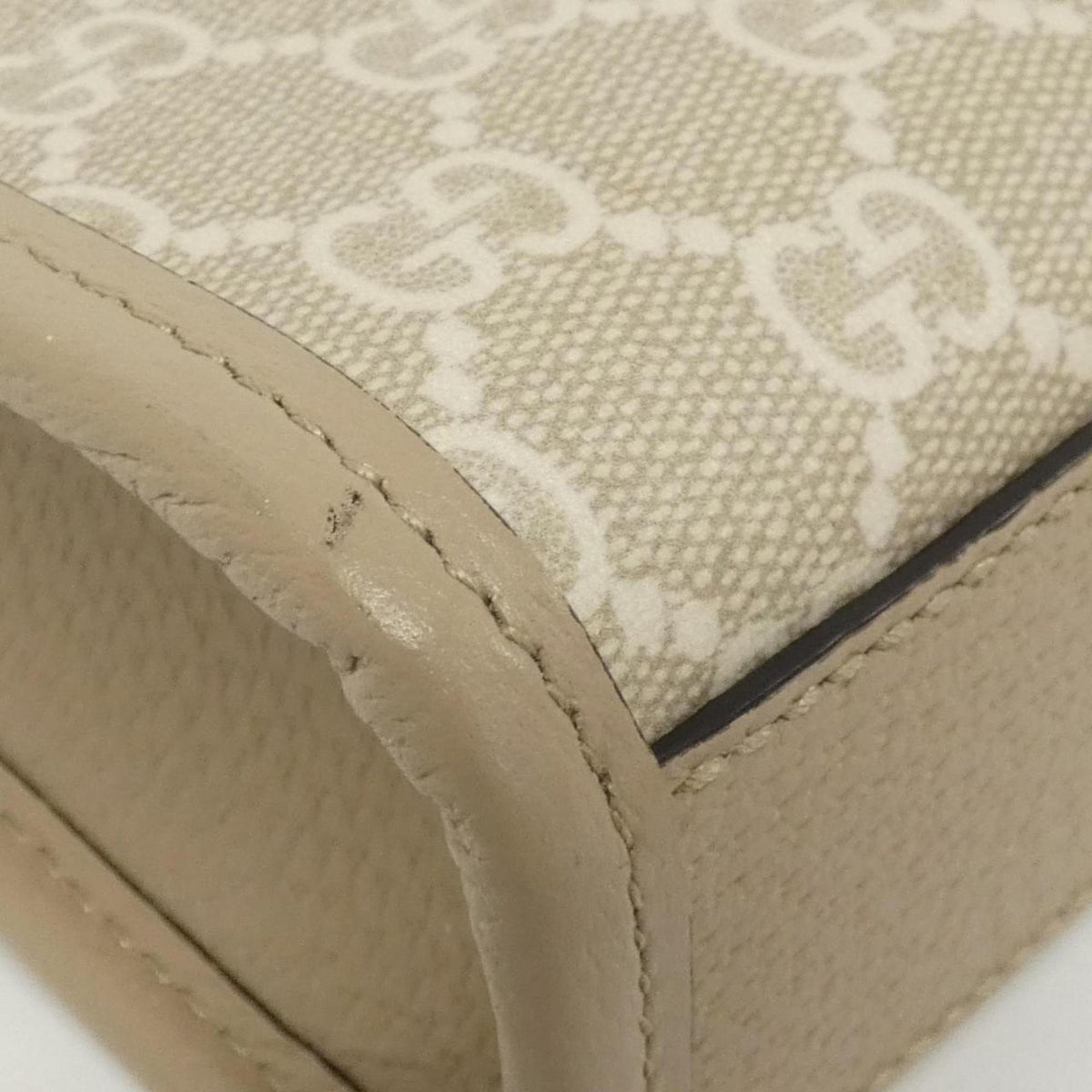 Gucci Beige White Gg Supreme Leather Handbag