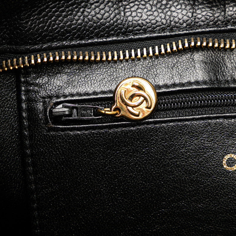 Chanel CC Caviar Medallion Tote Leather Tote Bag in Good condition