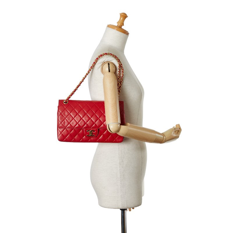 Chanel Medium Classic Double Flap Bag Leather Shoulder Bag in Good condition