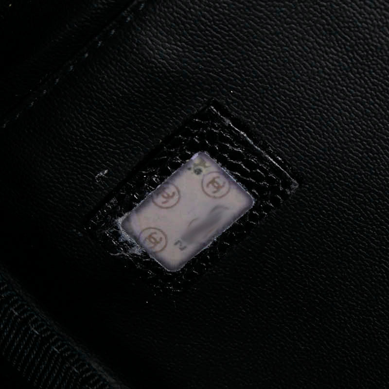 Chanel CC Caviar Travel Bag Leather Travel Bag in Good condition