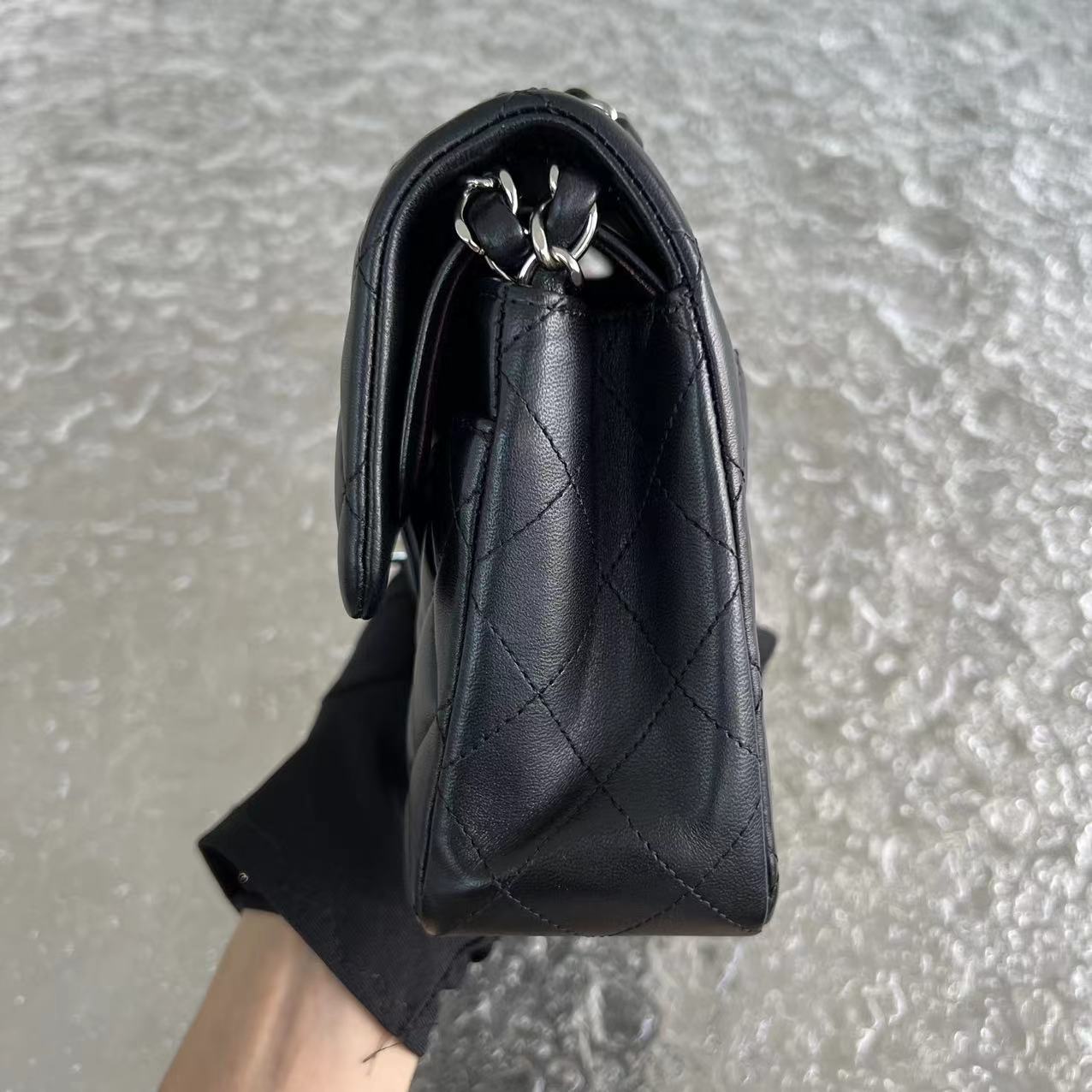 *2019 Receipt* Small Double Flap 23CM Quilted Lambskin Black Silver Hardware Series 27
