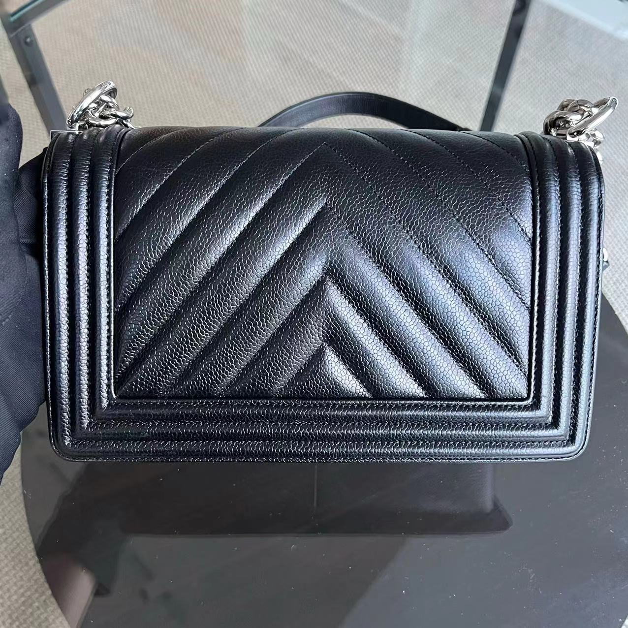 *2020 Receipt* Caviar Old Medium 25CM Chevron Black Silver Hardware Series 29