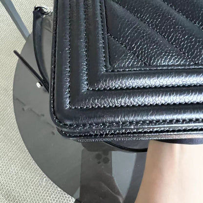 *2020 Receipt* Caviar Old Medium 25CM Chevron Black Silver Hardware Series 29