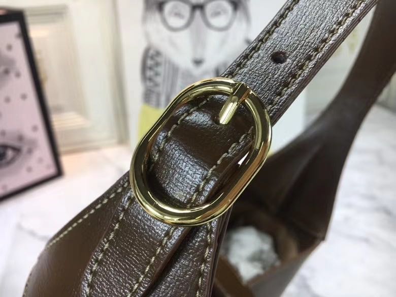 GC147  11x7.5x1.8inch
