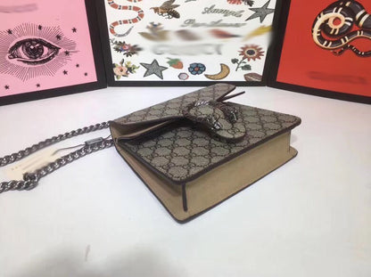 GC056  Small 7.9x6.1x2inch    Medium 11x6.7x3.5