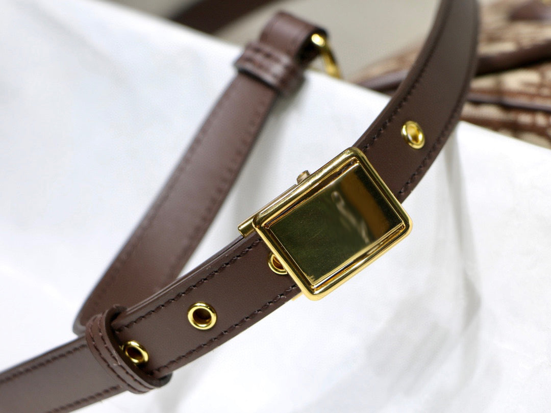 DR096 HIGHEST QUALITY VERSION S:7.1x5.9x2.4inch   M:9.1x7.1x2.8inch