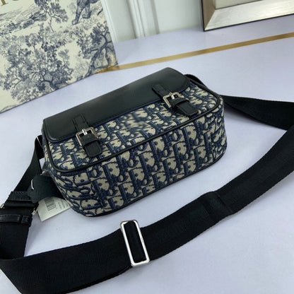 DR127  10.6x7.5x2.8inch