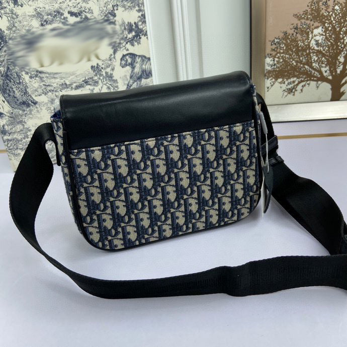 DR127  10.6x7.5x2.8inch