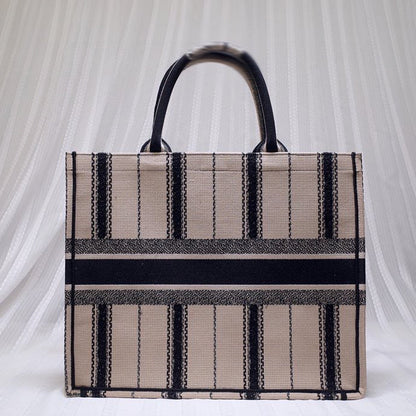 DR136 HIGHEST QUALITY VERSION S:14.4x11x6.9inch   L:16.3x13.8x7.1inch
