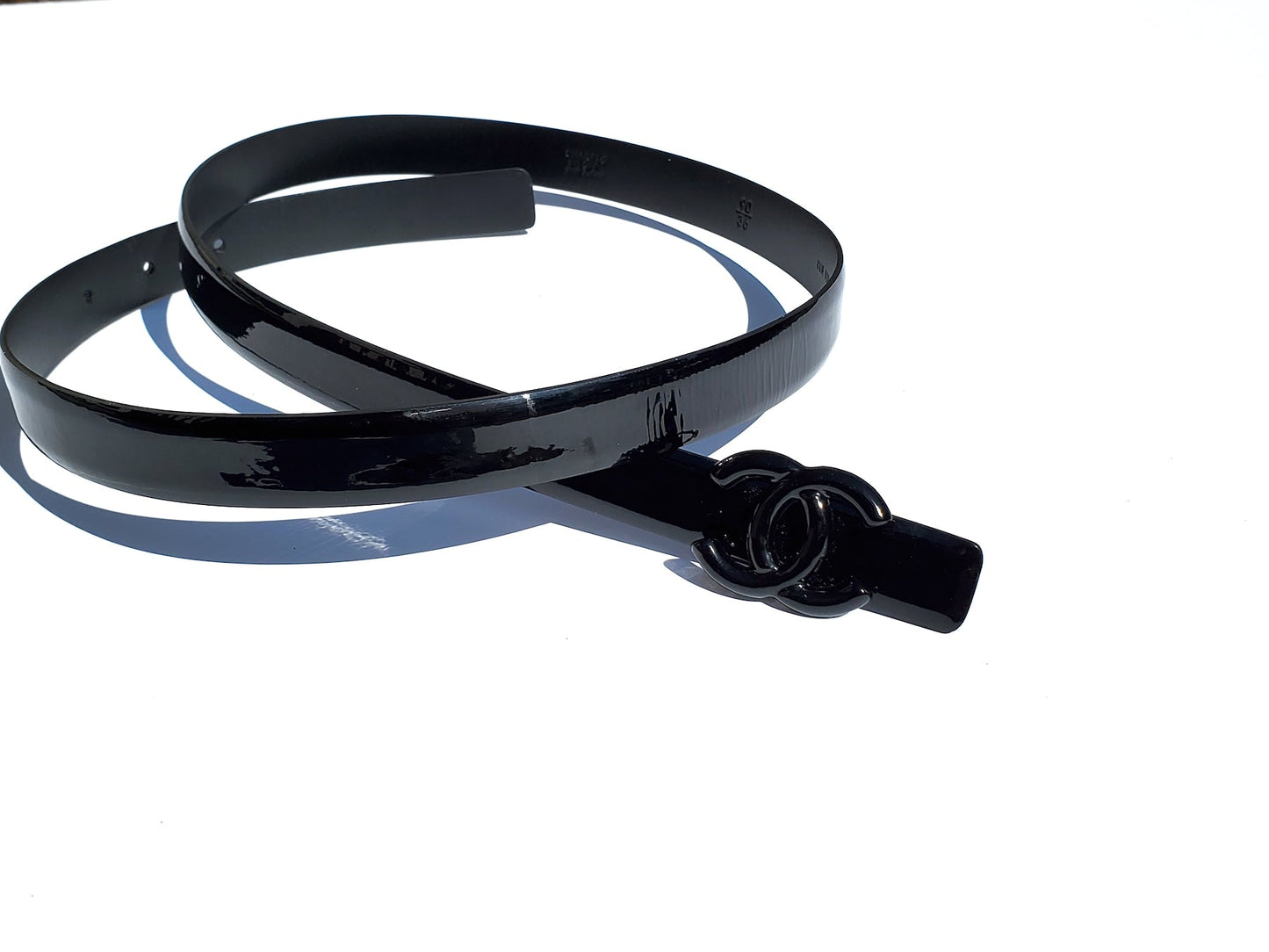 Chanel 2015 So Black Lacquered Patent Skinny CC Logo Belt 90