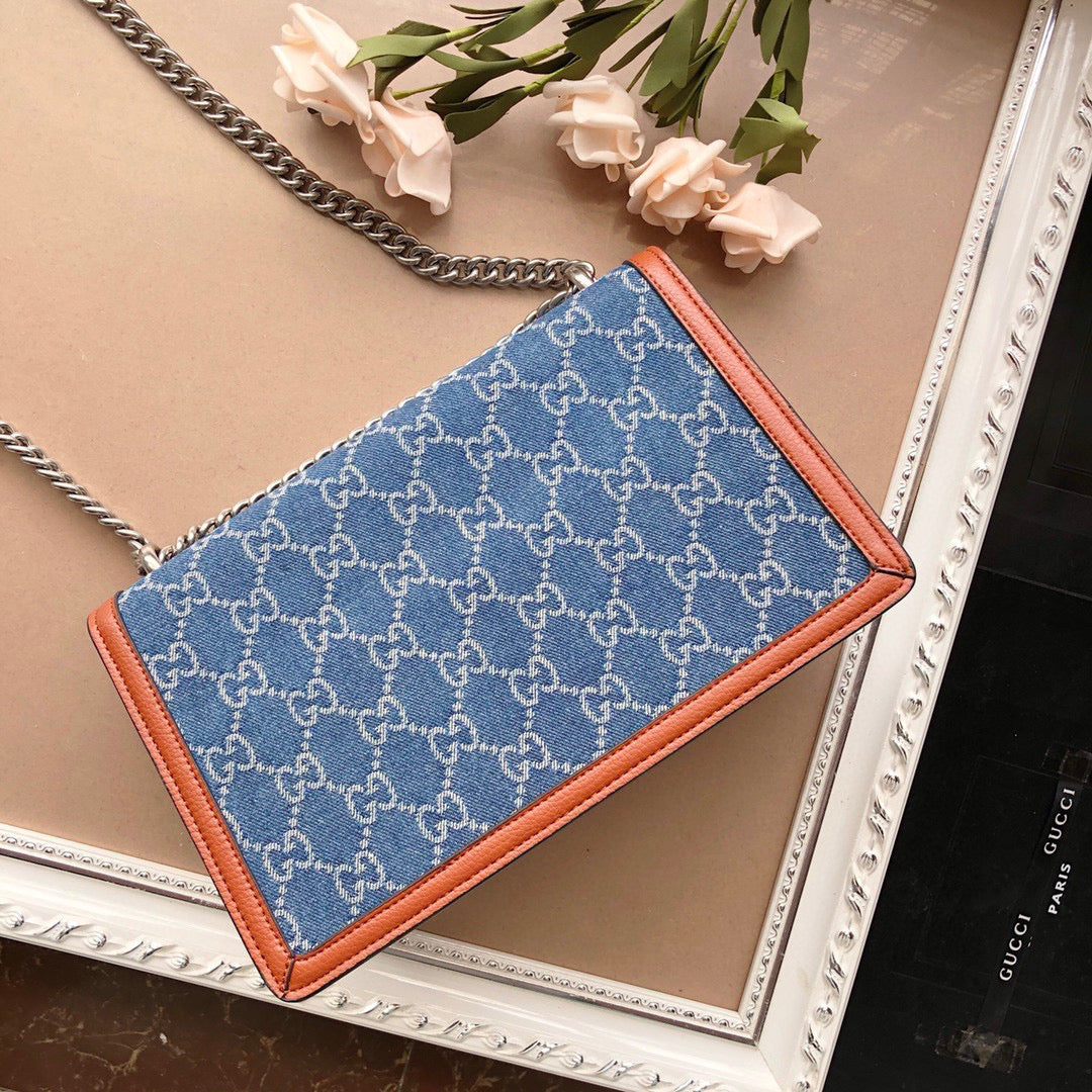 GC235  Medium:11x6.7x3.2inch