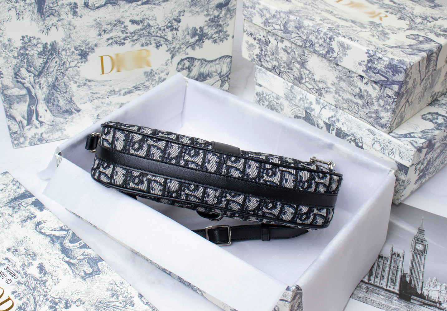 DR147  12.2x4.7x2.8inch