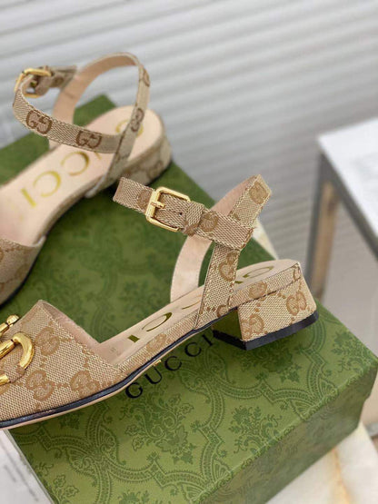 SE556  Size 4-10 Heels:2.5cm Lining: Sheep skin Sole: Italian leather