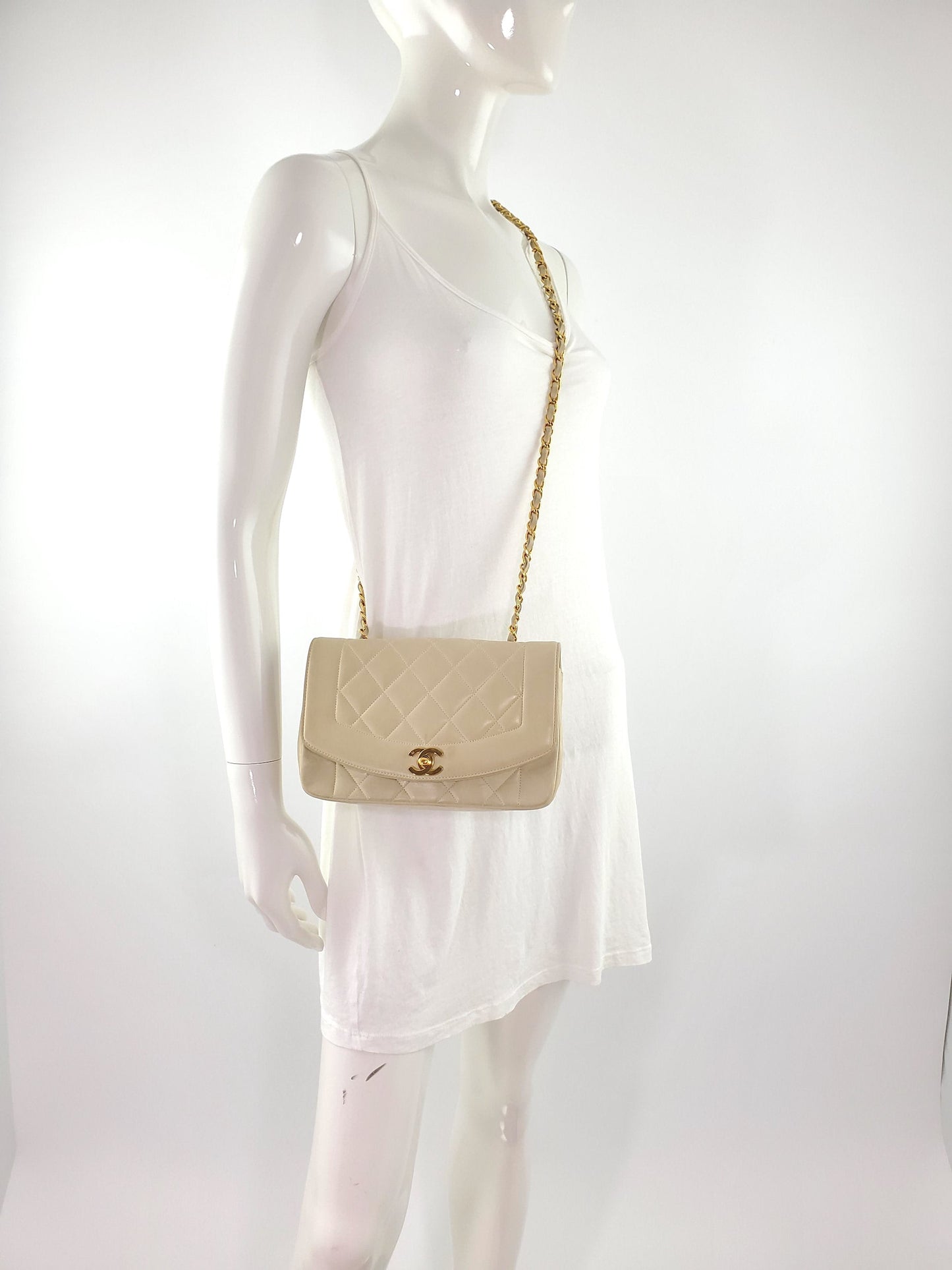 CHANEL Vintage 1994 Diana Flap Bag