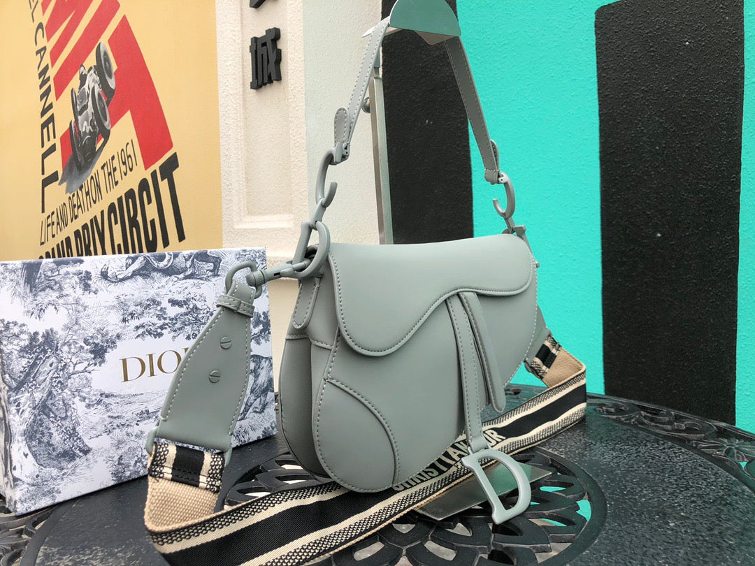 DR192  10.2x7.9x2.8inch