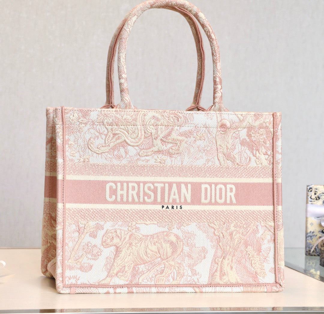 DR204  HIGHEST QUALITY VERSION L:16.3x13.8x7.1inch   S:14.4x11x6.9inch