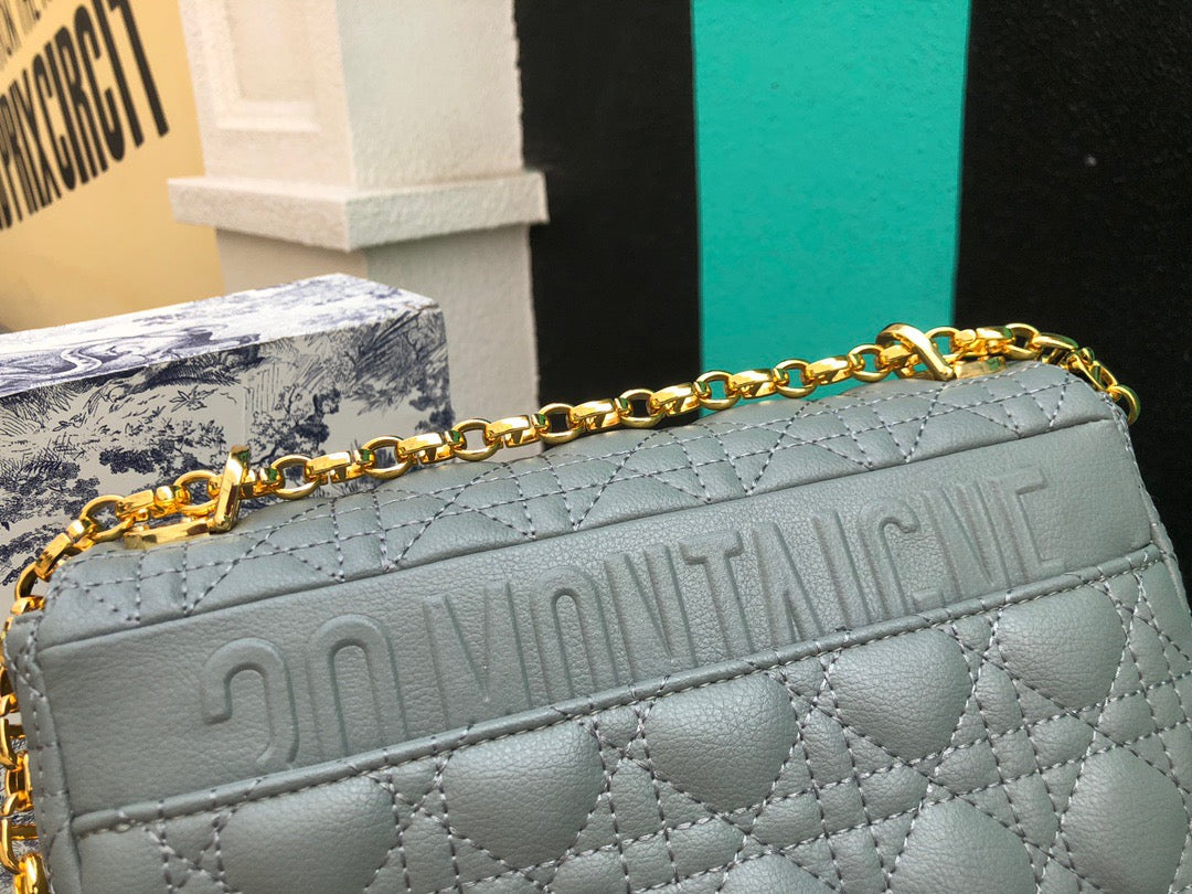 DR207   S:7.9x4.7x2.8inch   M:10x6x3.2inch   L:11x6.7x3.5inch