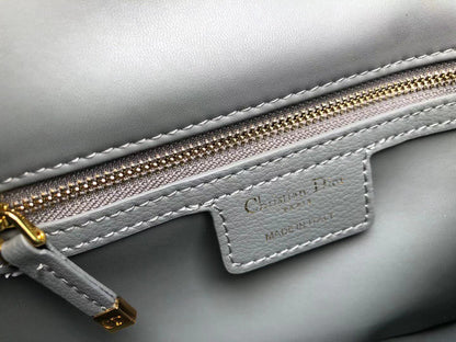 DR207   S:7.9x4.7x2.8inch   M:10x6x3.2inch   L:11x6.7x3.5inch
