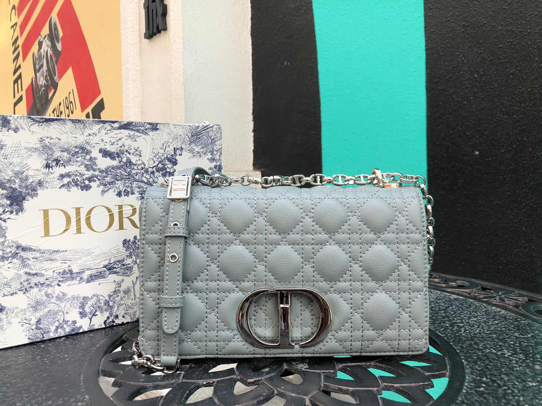 DR207   S:7.9x4.7x2.8inch   M:10x6x3.2inch   L:11x6.7x3.5inch