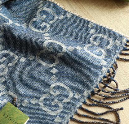 CLTH212  85%Wool, 15%Silk 34x194cm