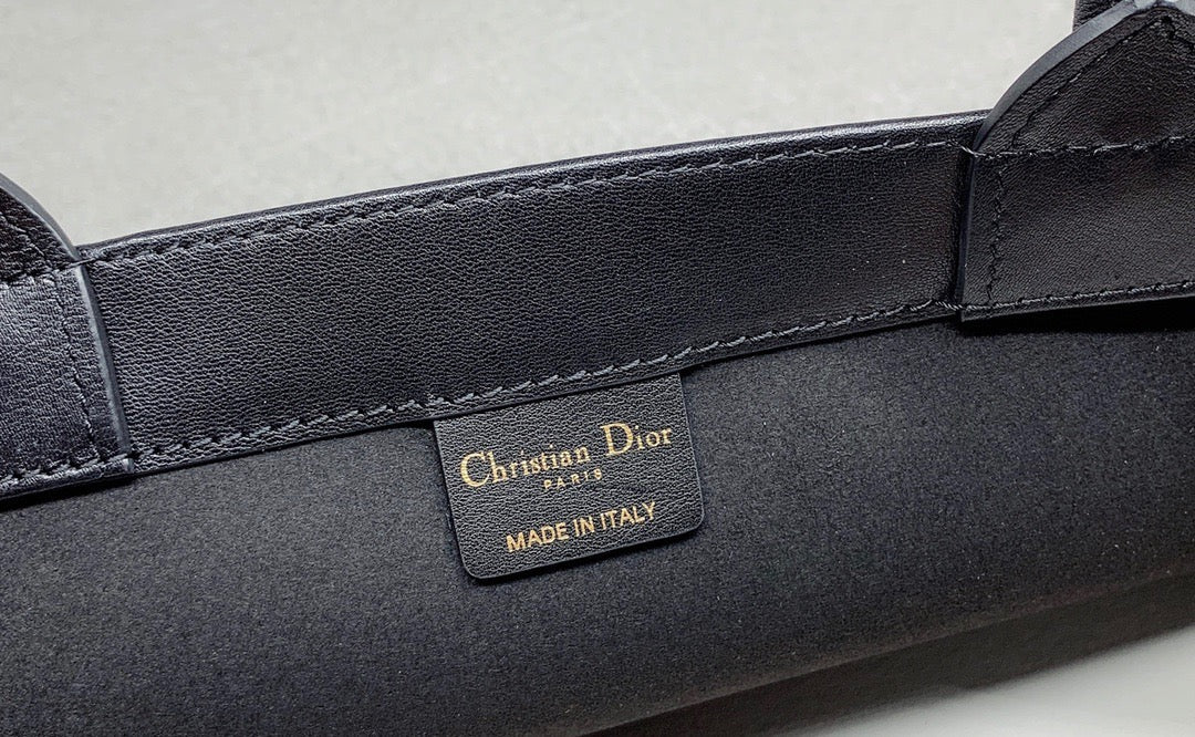 DR210  HIGHEST QUALITY VERSION S:14.4x11x6.9inch    L:16.3x13.8x7.1inch