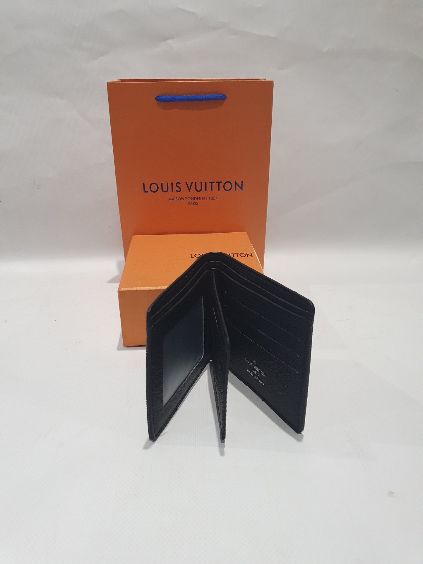 Louis Vuitton Wallet (Men)