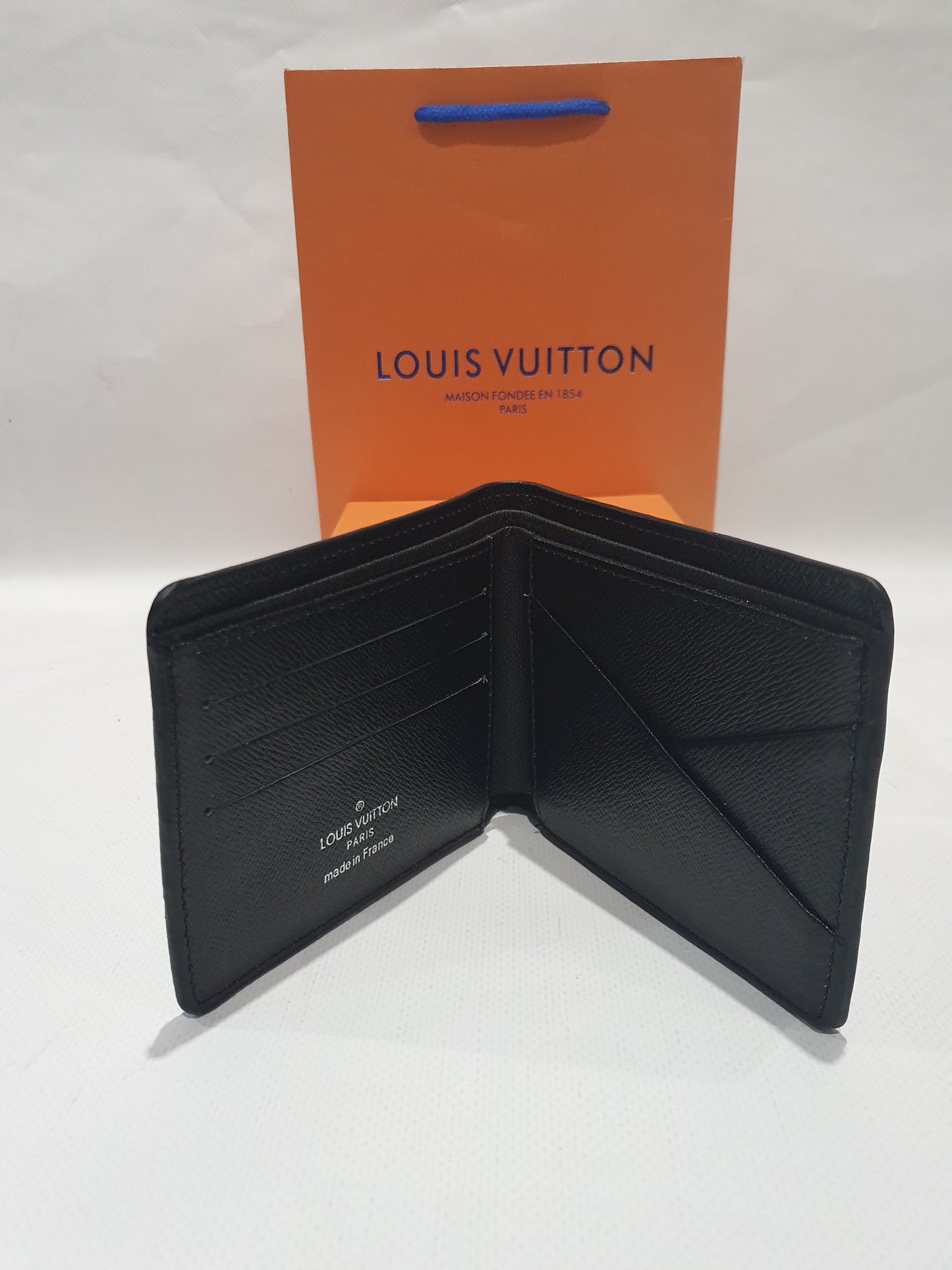 Louis Vuitton Wallet (Men)