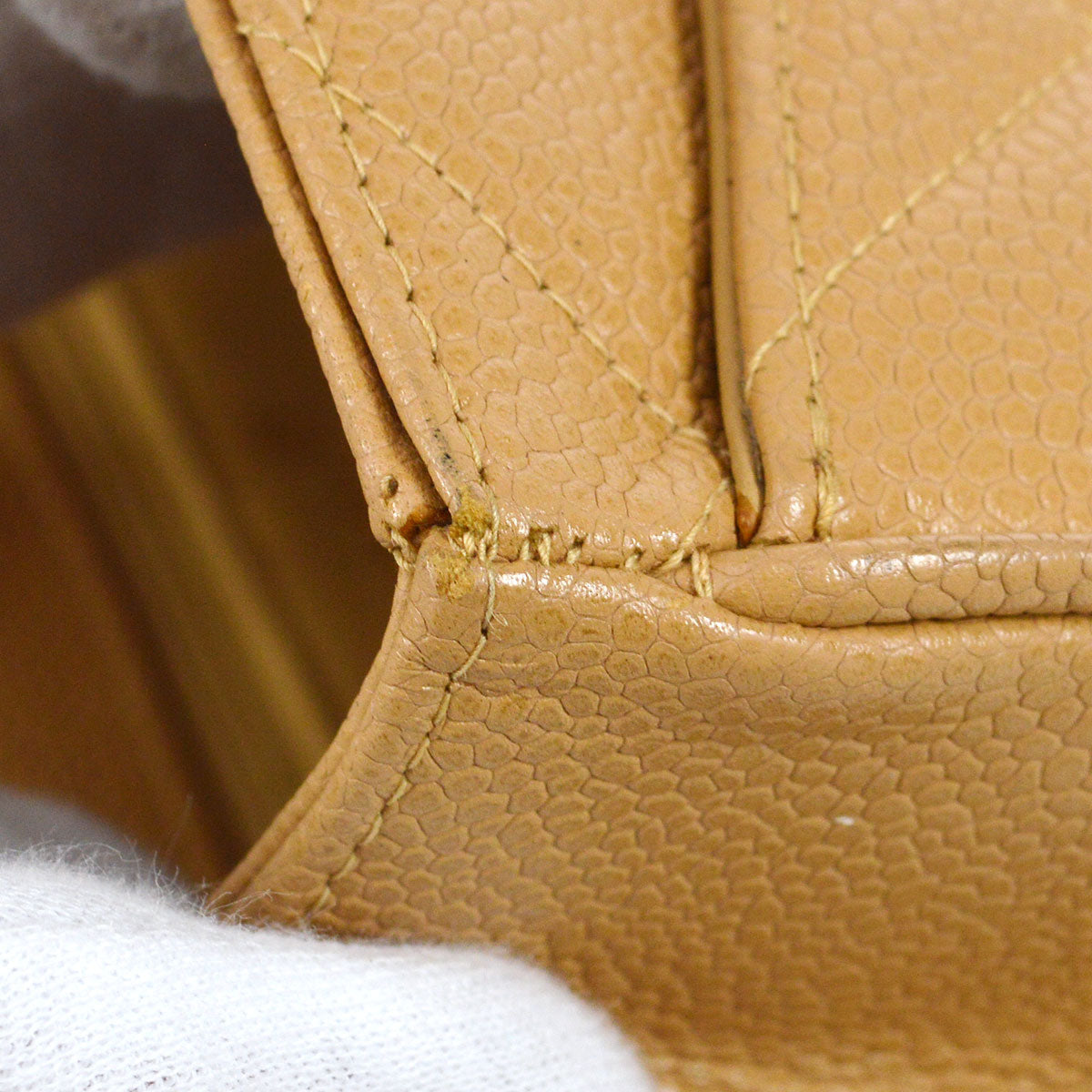 CHANEL 1994-1996 Beige Caviar Tote Bag 95198